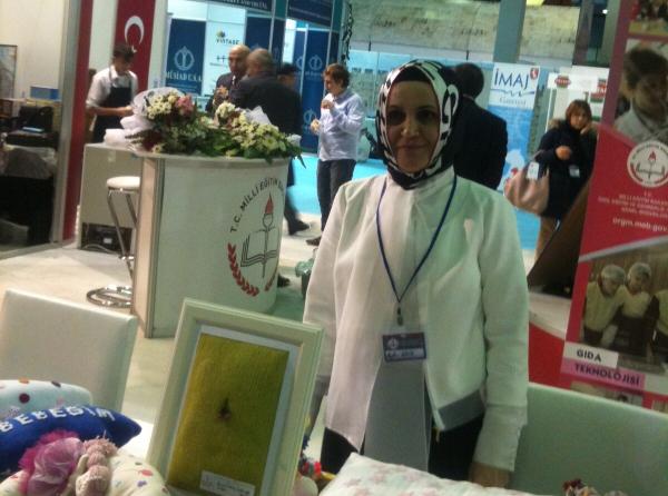 Ayfer BİLİR - Giyim Üretim Teknolojisi / Moda Tasarım Teknolojileri Öğretmeni